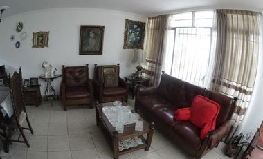 casa en arriendo en la riviera. Cod A21126