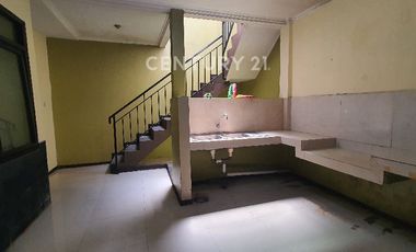 Rumah 1LT, Siap Huni Baru Dicat, Garasi 2mobil, Arcamanik Bandung