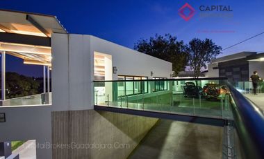 Quinta de Lujo  con Gran Jardín Para Eventos