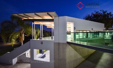 Quinta de Lujo  con Gran Jardín Para Eventos