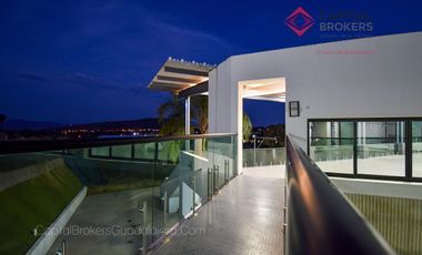 Quinta de Lujo  con Gran Jardín Para Eventos