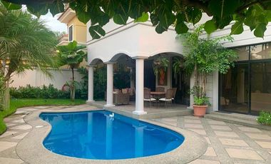 Grande casa en venta 1km Samborondón (J Luna)