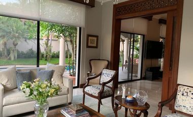 Grande casa en venta 1km Samborondón (J Luna)