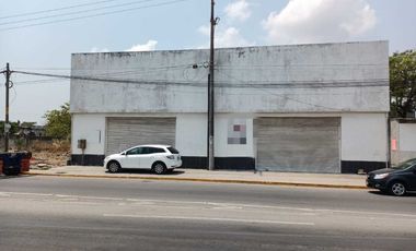 Bodega de 578 m² a pie de la carretera Veracruz-Xalapa a la altura de Amapolas