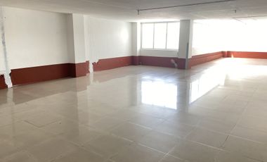 RENTA LOCALES FRENTE CENTRAL CAMIONERA METEPEC EDO DE MEXICO