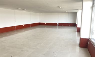 RENTA LOCALES FRENTE CENTRAL CAMIONERA METEPEC EDO DE MEXICO