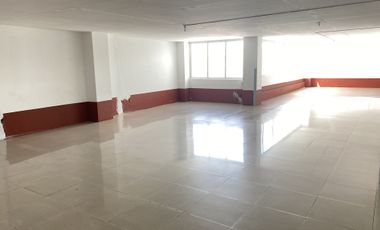 RENTA LOCALES FRENTE CENTRAL CAMIONERA METEPEC EDO DE MEXICO
