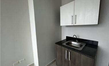 Se Alquila Oficina Amoblada 122 Mts Costa del Este USD$2,200,00+itbms