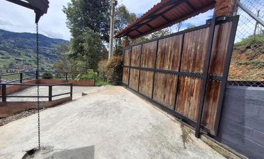 finca en arriendo en san cristobal. Cod A59754