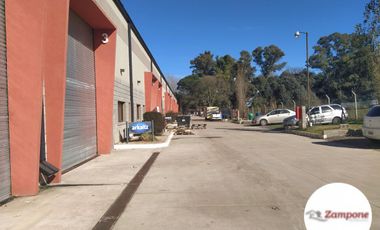 VENTA  .  GALPÓN INDUSTRIAL .  200m2.   EXCELENTE UBICACIÓN RUTA 8 y RUTA 6..