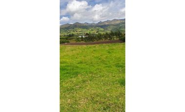 4 HECTAREAS EN LA PANAMERICANA OTAVALO - CAJAS