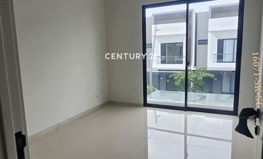 Disewakan Rumah Siap Huni Di Emerald Bintaro Sektor 9