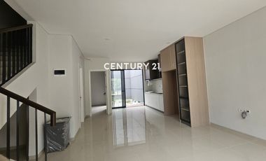 Disewakan Rumah Siap Huni Di Emerald Bintaro Sektor 9