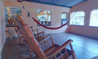 Se Vende Casa amplia y acogedora en Tocumen