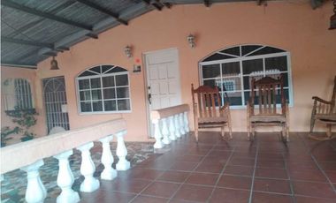 Se Vende Casa amplia y acogedora en Tocumen