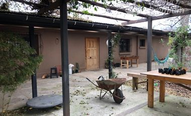 Casa en venta de 3 dorm. en Santa Cruz