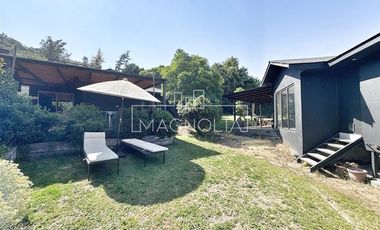 Casa en venta en el arrayan de 6 dorm.