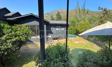 Casa en venta en el arrayan de 6 dorm.