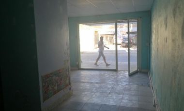 VENTA EN BLOC 2 LOCALES Y DEPARTAMENTO DE 2 AMBIENTES