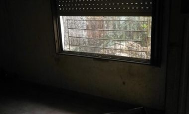 VENTA EN BLOC 2 LOCALES Y DEPARTAMENTO DE 2 AMBIENTES