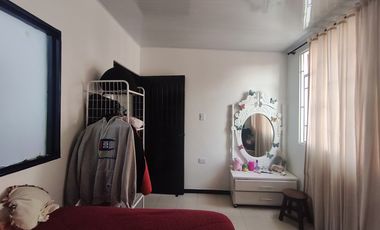 casa en venta en barrio santander. Cod V14008