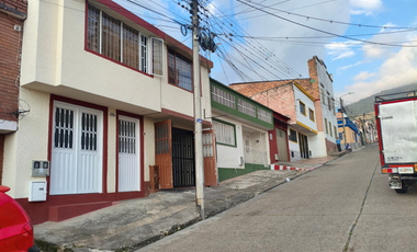 casa en venta en barrio santander. Cod V14008