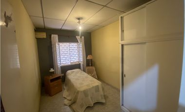 VENDO, excelente vivienda en esquina, Bª Itaembe mini- Posadas Mnes