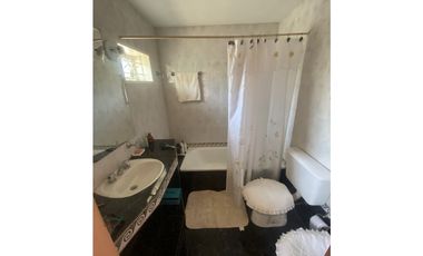 VENDO, excelente vivienda en esquina, Bª Itaembe mini- Posadas Mnes