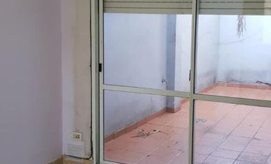 SE ALQUILA PH 3 AMBIENTES EN MORON SUR