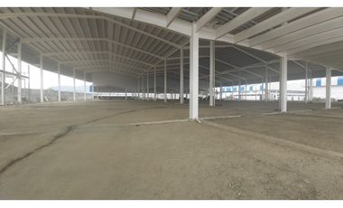 Vía Daule se alquila bodegas 3300 m2 ideal para farmaceuticas