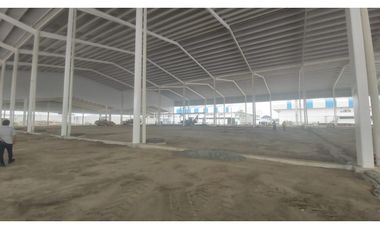 Vía Daule se alquila bodegas 3300 m2 ideal para farmaceuticas