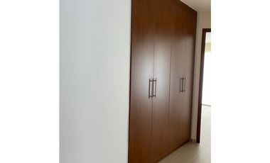 ¡Descubre tu hogar de ensueño en la Urbanización Ciudad del Mar.