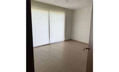 ¡Descubre tu hogar de ensueño en la Urbanización Ciudad del Mar.