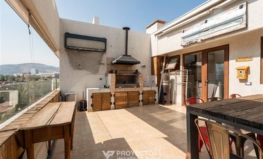 Duplex de 2 Dormitorios y Terraza en Arriendo. en Las Condes