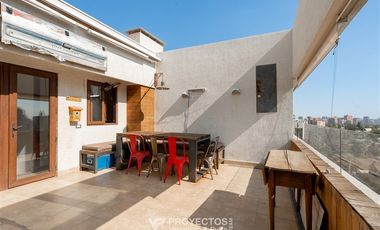 Duplex de 2 Dormitorios y Terraza en Arriendo. en Las Condes