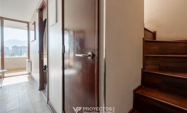 Duplex de 2 Dormitorios y Terraza en Arriendo. en Las Condes