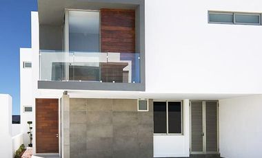 CASA NUEVA AL NORPONIENTE DE AGUASCALIENTES EN PUNTA DEL CIELO