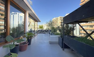 Penthouse Dúplex amoblado con hot tub y terraza privada