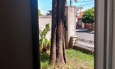 Venta vivienda multifamiliar zona Villa Ballester.