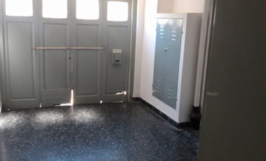 Venta vivienda multifamiliar zona Villa Ballester.