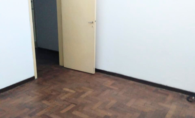 Venta vivienda multifamiliar zona Villa Ballester.