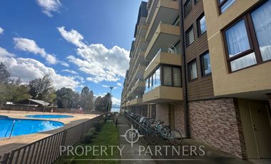 Lindo departamento de tres domitorios en Condominio Costanera Playa