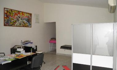 casa en venta en caobos. Cod V12879