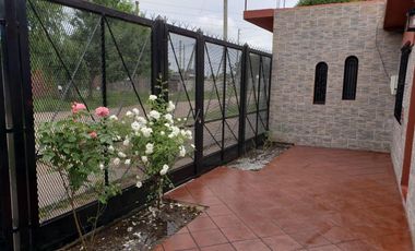 Excelente casa céntrica en La Carolina, Ing. Allan, Fcio. Varela