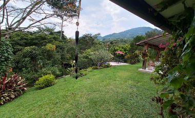 CASA CAMPESTRE EN AVENIDA EL POLLO/DOSQUEBRADAS