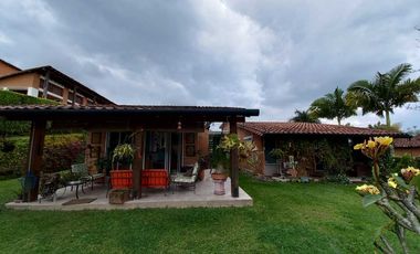 CASA CAMPESTRE EN AVENIDA EL POLLO/DOSQUEBRADAS