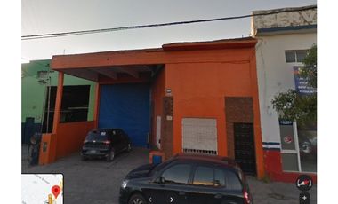 Excelente galpón sobre Avda. Champagnat. Apto diversos emprendimientos. Distrito Ie.