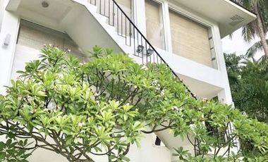 Rush Sale 5 BR Vacation Home Las Haciendas Laurel Batangas