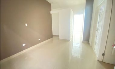 EL CARMEN / OFICINAS COMERCIAL / PLAZA KORINTHO / 65M2 / KP