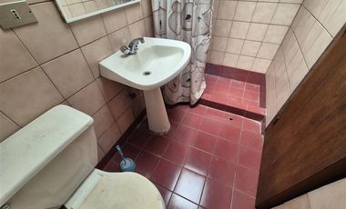 Casa en arriendo de 6 dorm. en Los Angeles